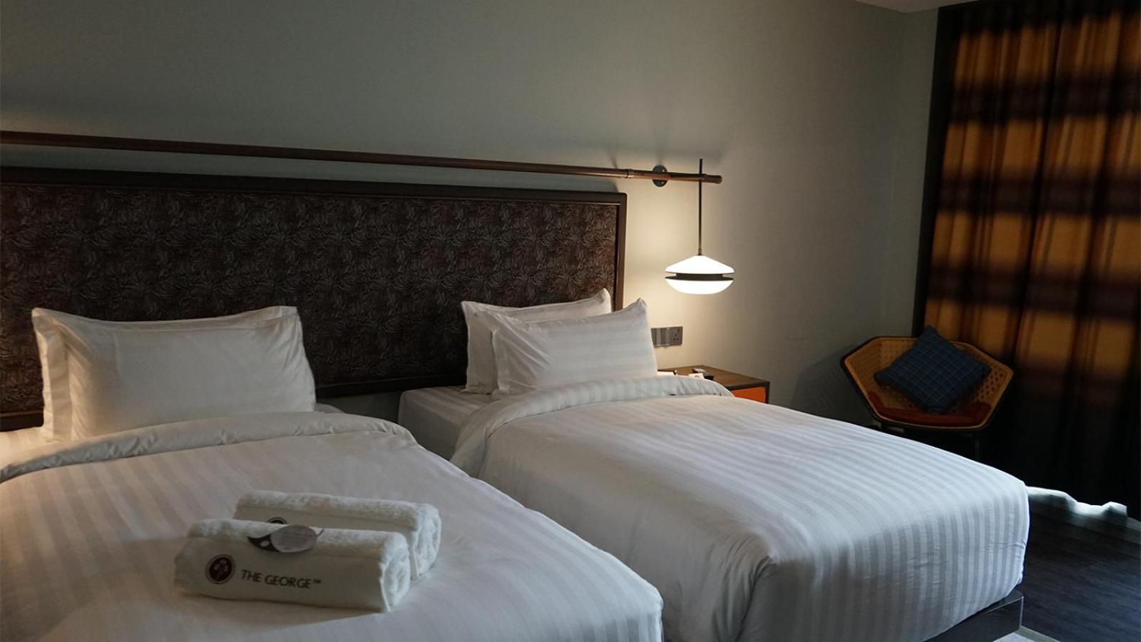 The George Penang By The Crest Collection Hotell George Town Eksteriør bilde Deluxe Room
