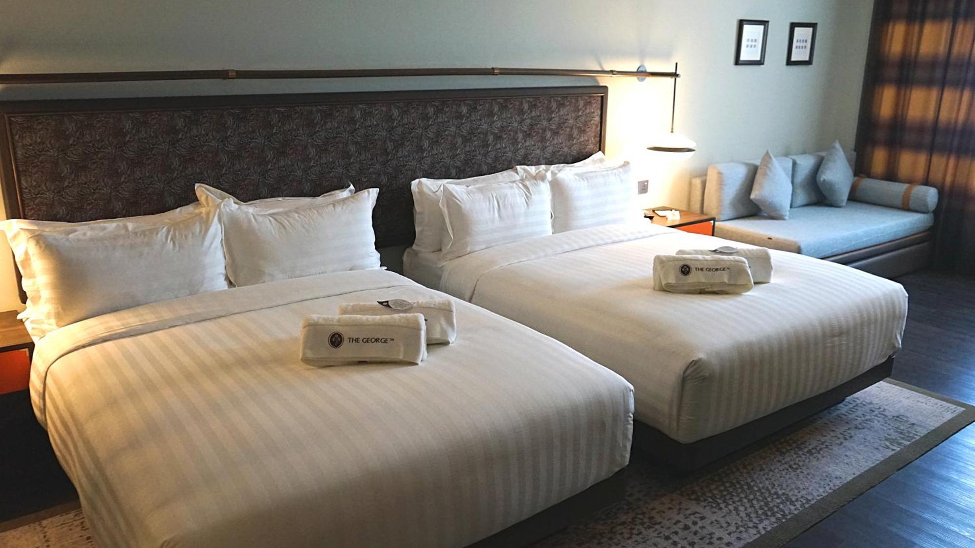 The George Penang By The Crest Collection Hotell George Town Eksteriør bilde Deluxe room